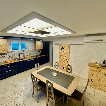 Villa - Марсель Экстерьер фото